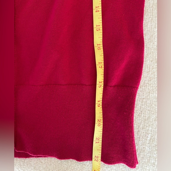 White House Black Market fuchsia sweater, metal buttons- size M - Picture 6 of 6